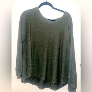 Very cute green shirt for when you just wanna chill!